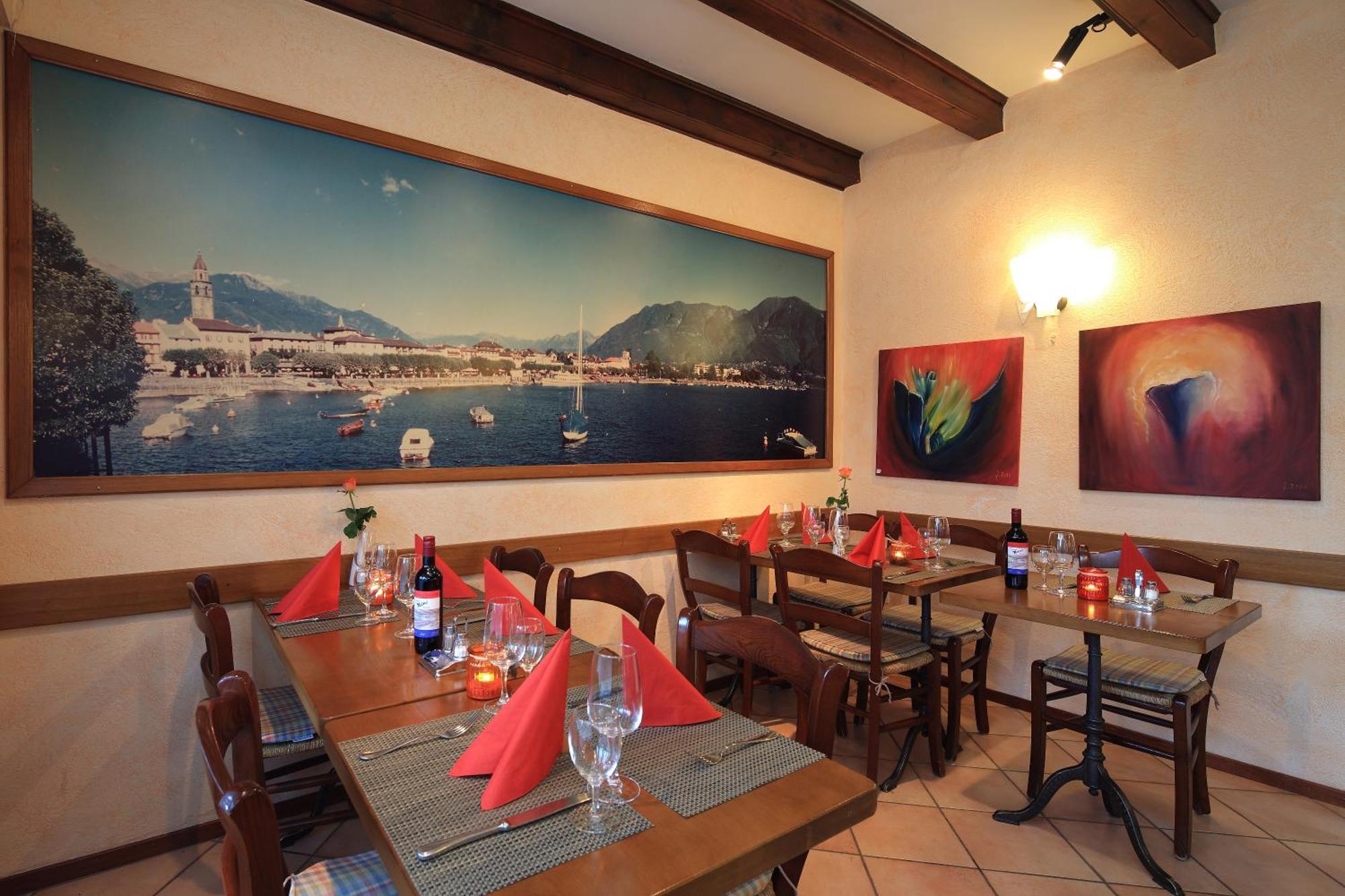 ホテル Osteria Ticino By Ketty & Tommy アスコナ エクステリア 写真