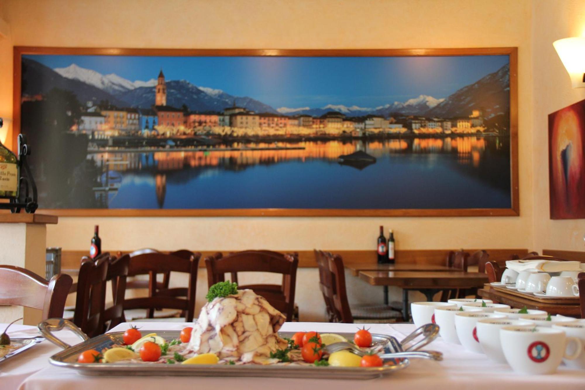 ホテル Osteria Ticino By Ketty & Tommy アスコナ エクステリア 写真
